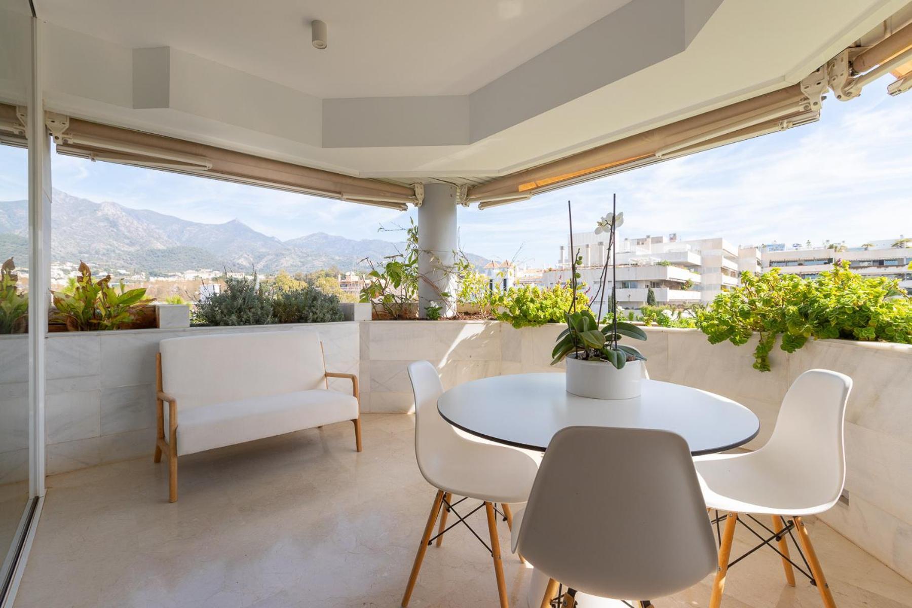 Lujoso Apartamento Con Piscina En Paseo Maritimo ماربيا المظهر الخارجي الصورة
